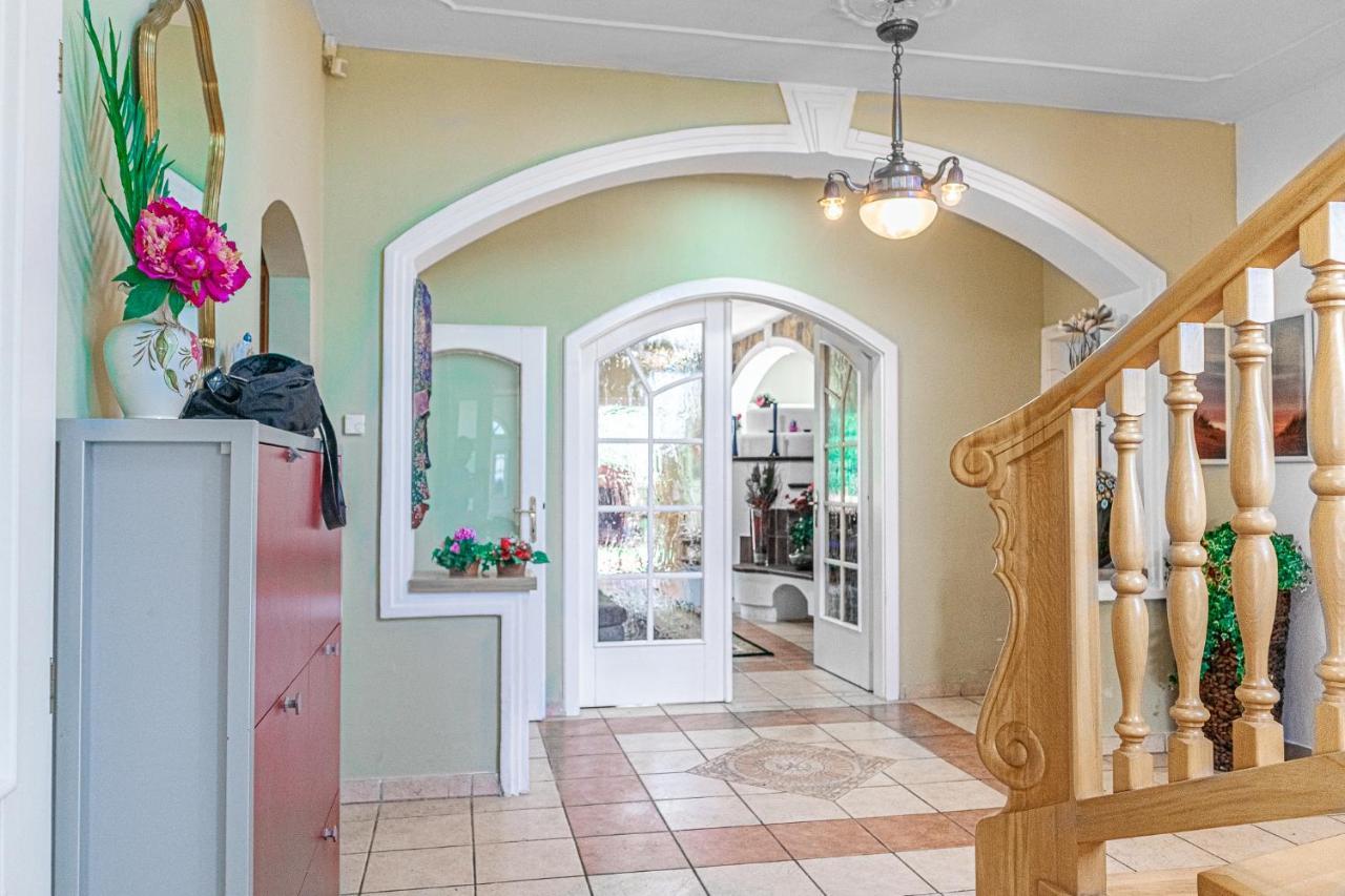 Exquisite Shared Villa - Your Private Room In This Beautiful Home Βιέννη Εξωτερικό φωτογραφία