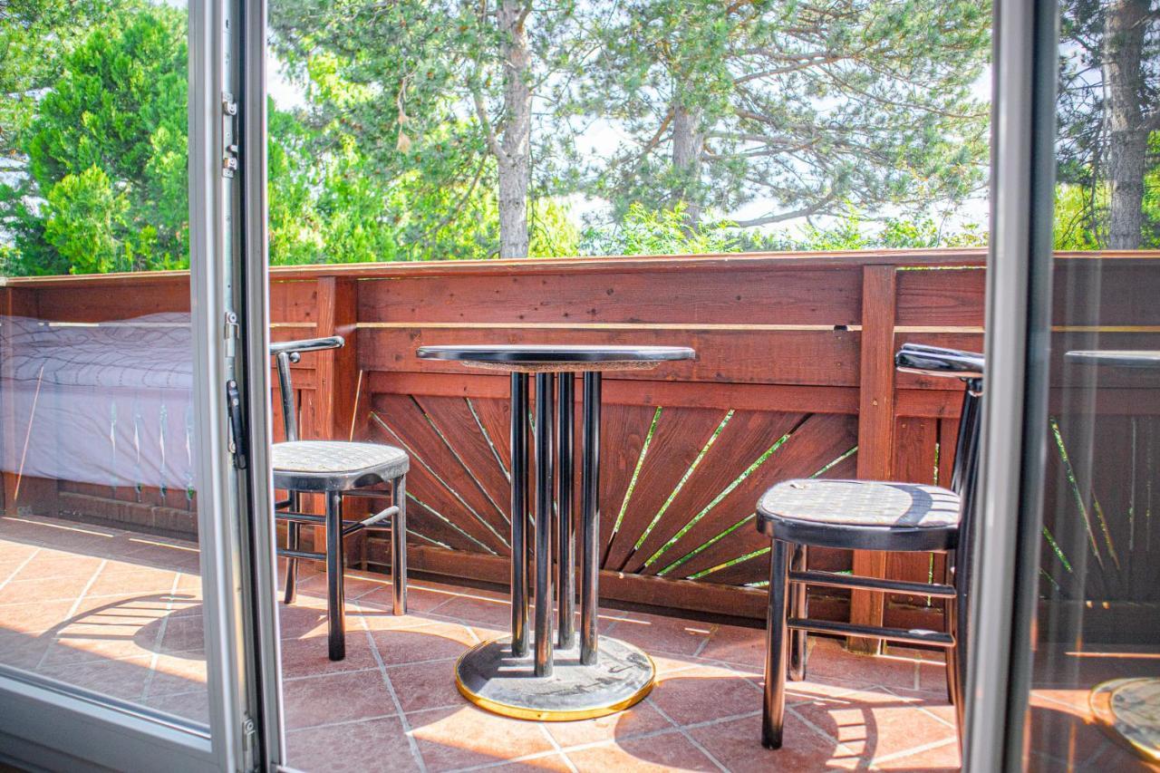 Exquisite Shared Villa - Your Private Room In This Beautiful Home Βιέννη Εξωτερικό φωτογραφία